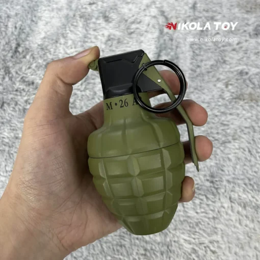 NikolaToy™ Grenade Torch Lighter delivers a bold butane flame in a refillable grenade-shaped design. Grab yours now at Bubatz Europa!