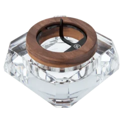 Discover the Marley Natural Crystal Ashtray – a premium glass and walnut accessory crafted for elegance. Shop now at Bubatz Europa.