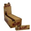 Buy RAW Classic Unbleached Papers – Regular Single Window Short Papers for a smooth, natural rolling experience. Shop now at Bubatz Europa.